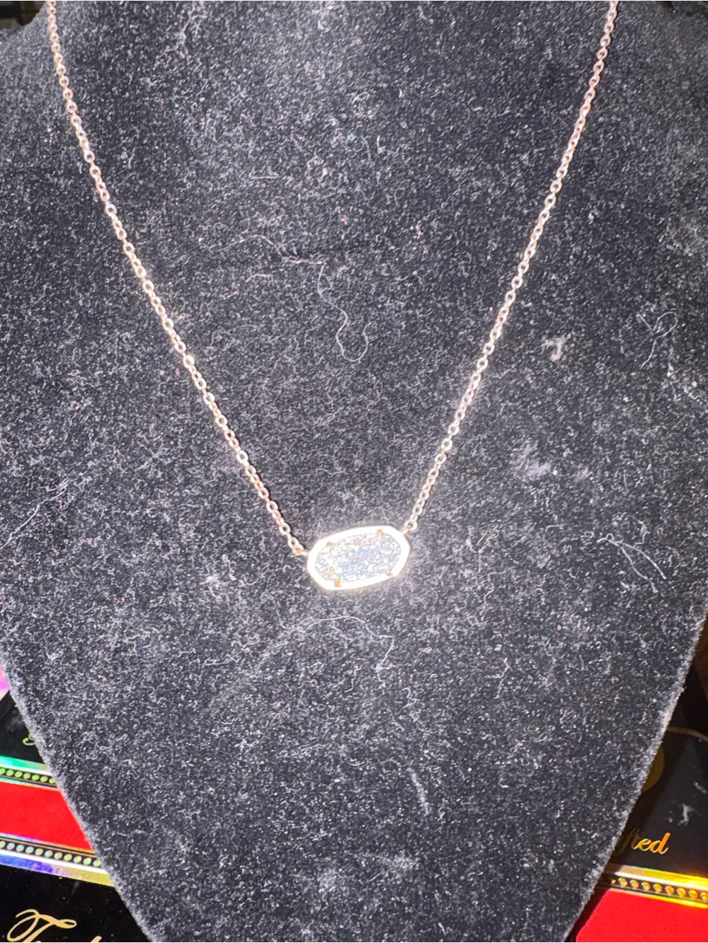 Kendra Scott necklace - Picture 3 of 5